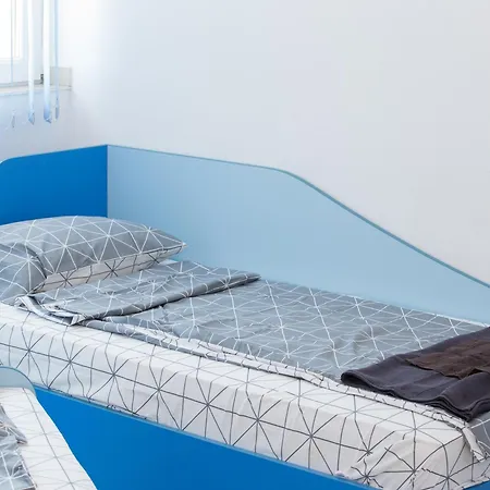 градина Garden - 2 Bedrooms With Pool&parking Spot