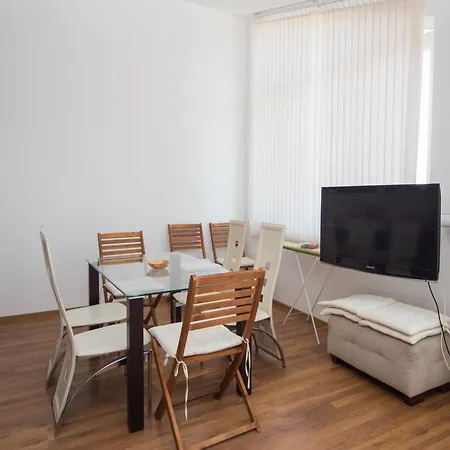 градина Garden - 2 Bedrooms With Pool&parking Spot Апартаменты Созополь